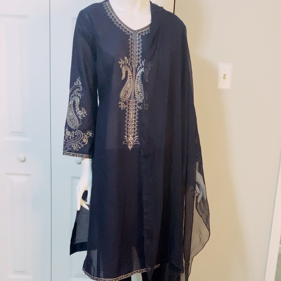 Beautiful dress by asim jofa - Picture 4 of 4